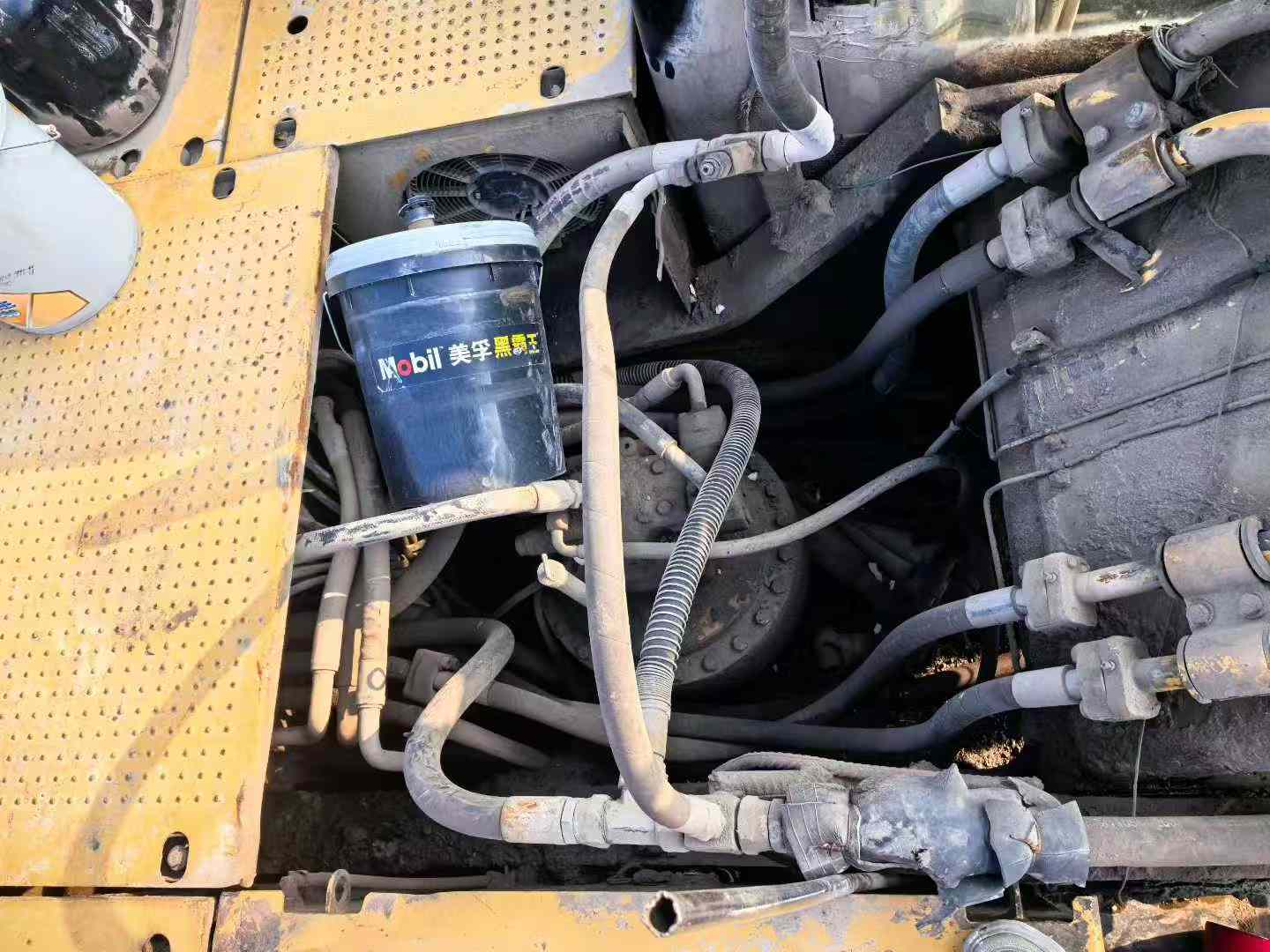 Buy Caterpillar CT16 Used Excavator / 8 Used Caterpillar CT16 Excavator 2014 Model / 8