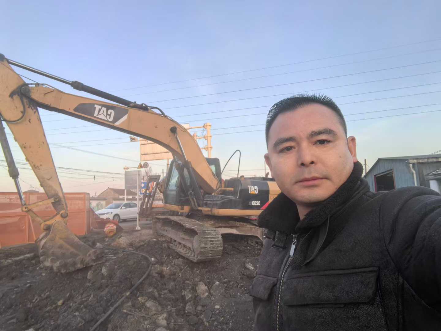 Buy Caterpillar 323 Used Excavator / 2 Used Caterpillar 323 Excavator 2011 Model / 2