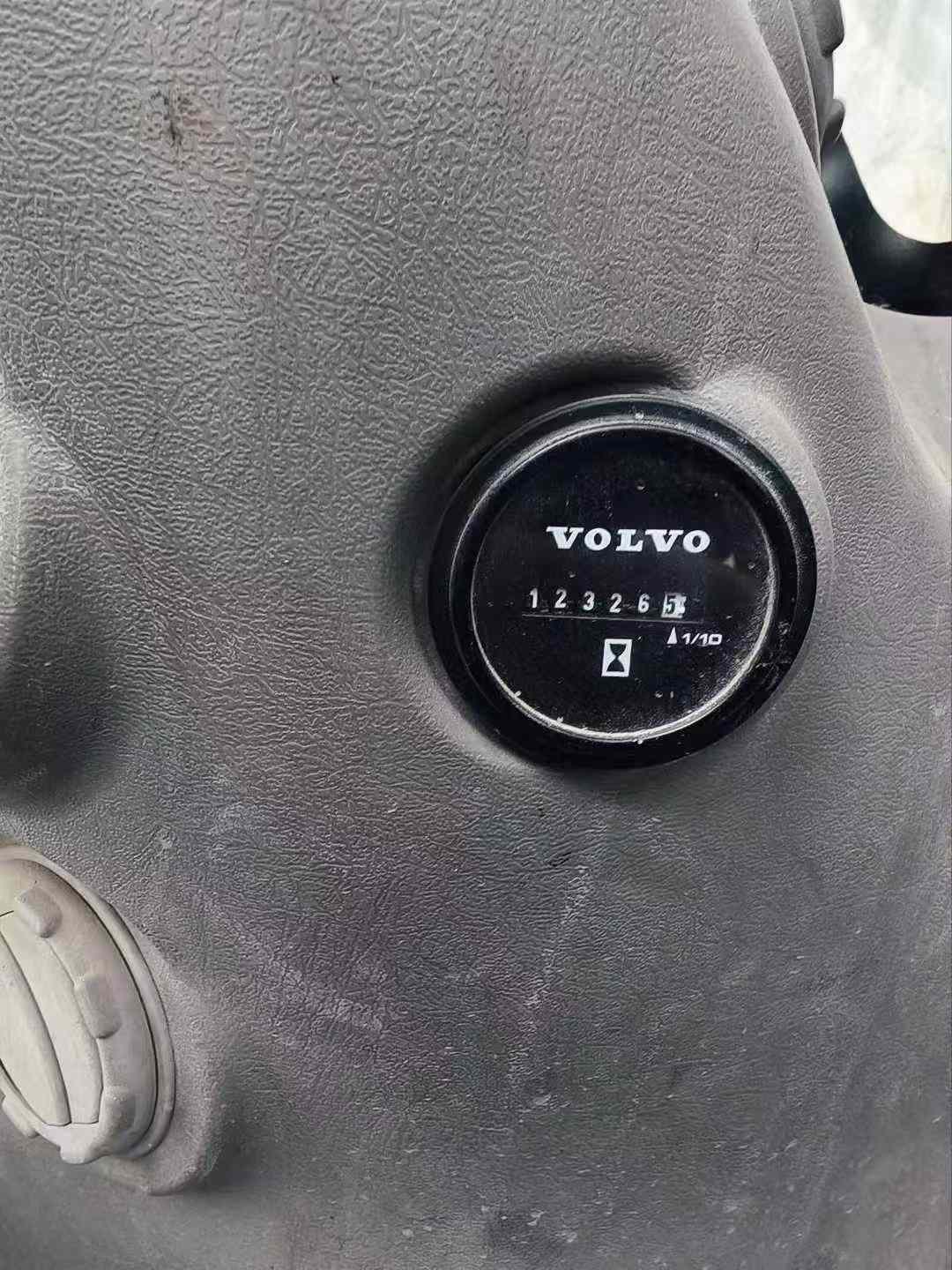 Buy Volvo EC80D Used Excavator / 8 Used Volvo EC80D Excavator 2017 Model / 8