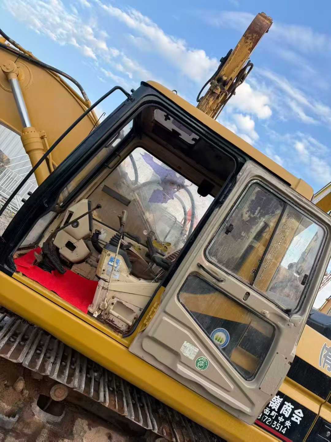 Buy Caterpillar 320V2 Used Excavator / 5 Used Caterpillar 320V2 Excavator 2016 Model / 5