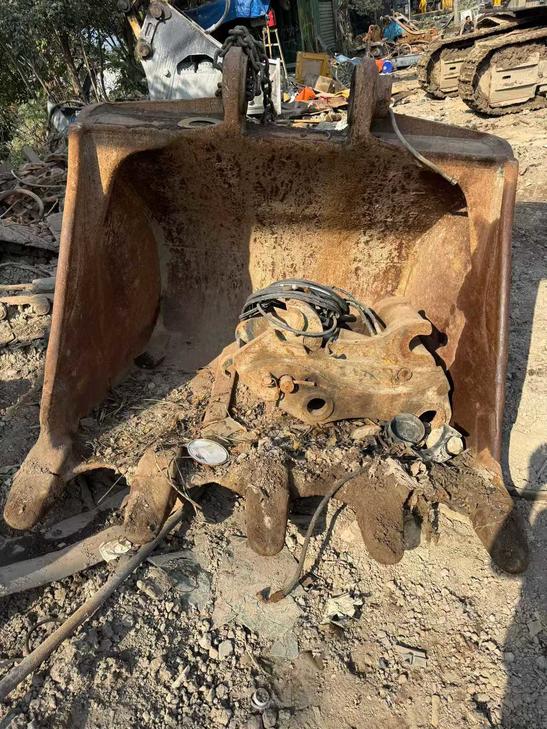 Buy Kobelco SK380D Used Excavator / 1