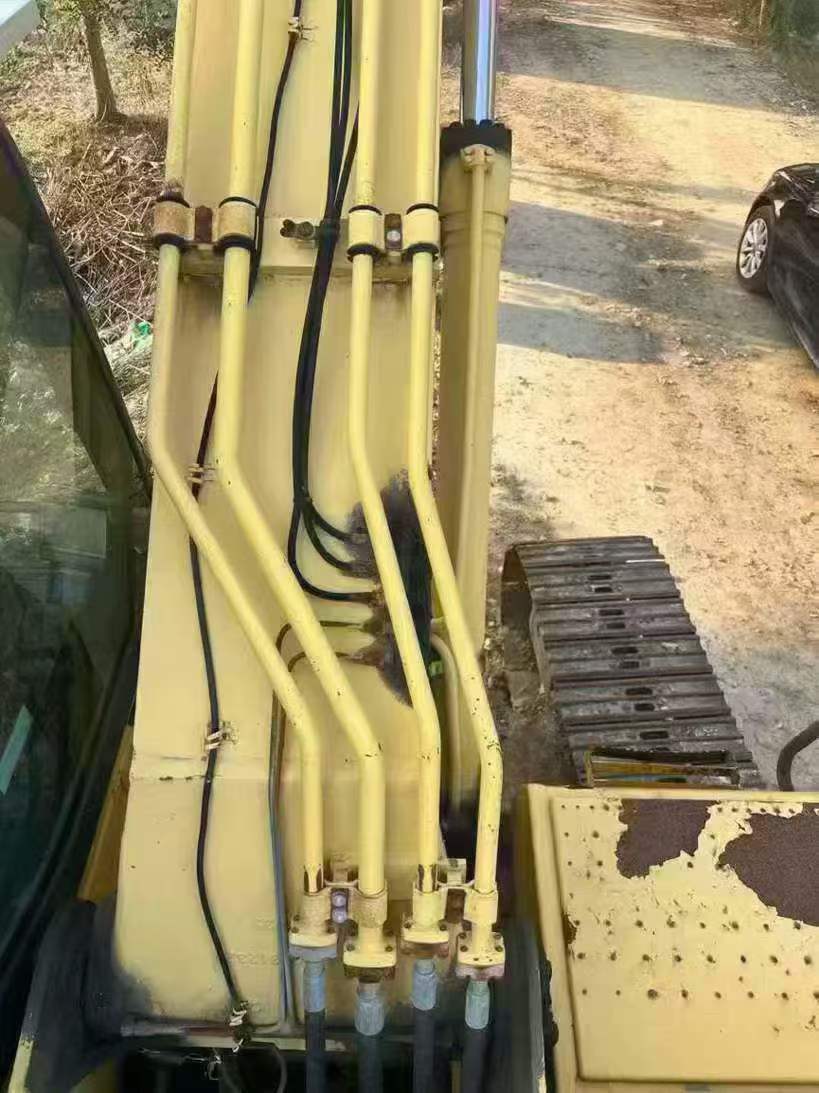 Buy Komatsu PC210LC-8 Used Excavator / 4 Used Komatsu PC210LC-8 Excavator 2011 Model / 4