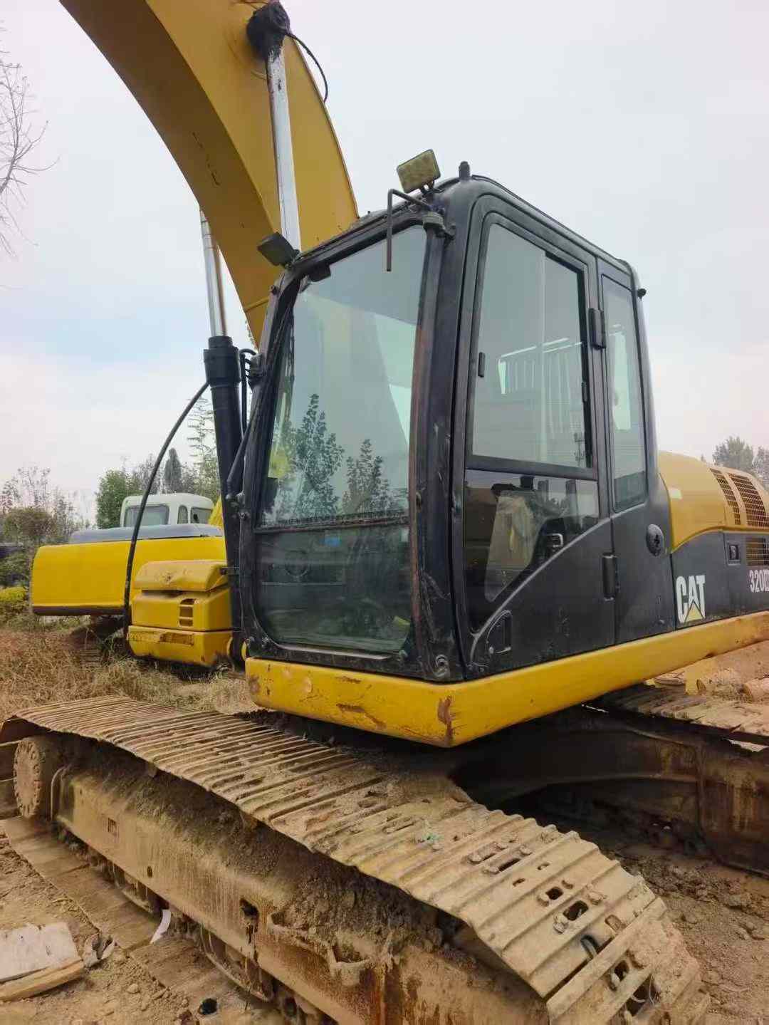 Buy Caterpillar 320D Used Excavator / 3 Used Caterpillar 320D Excavator 2011 Model / 3
