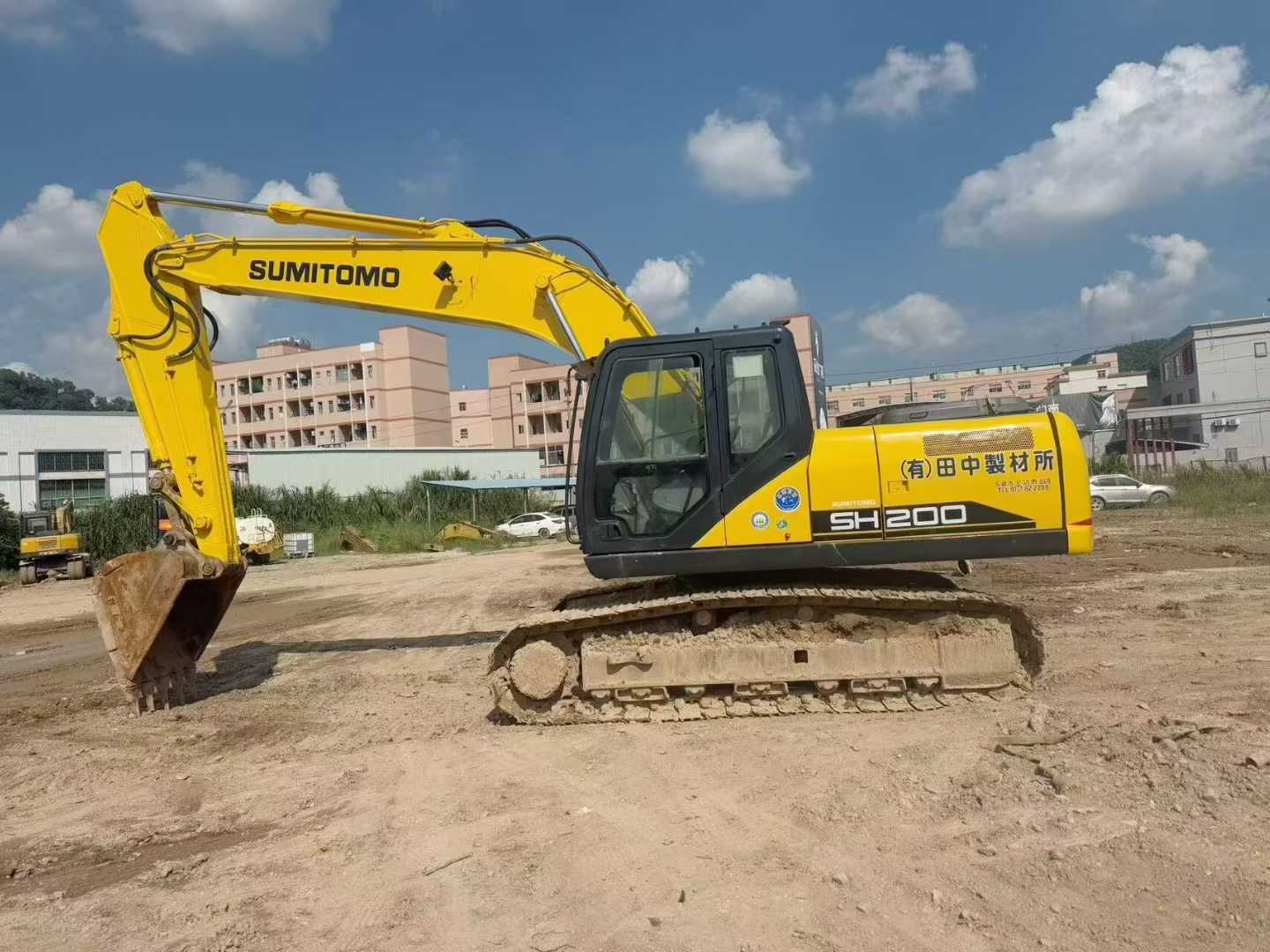 Buy Sumitomo SH200A5 Used Excavator / 1