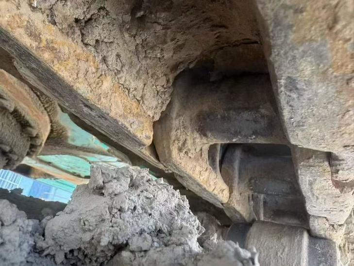 Buy Kobelco SK210 Used Excavator / 1