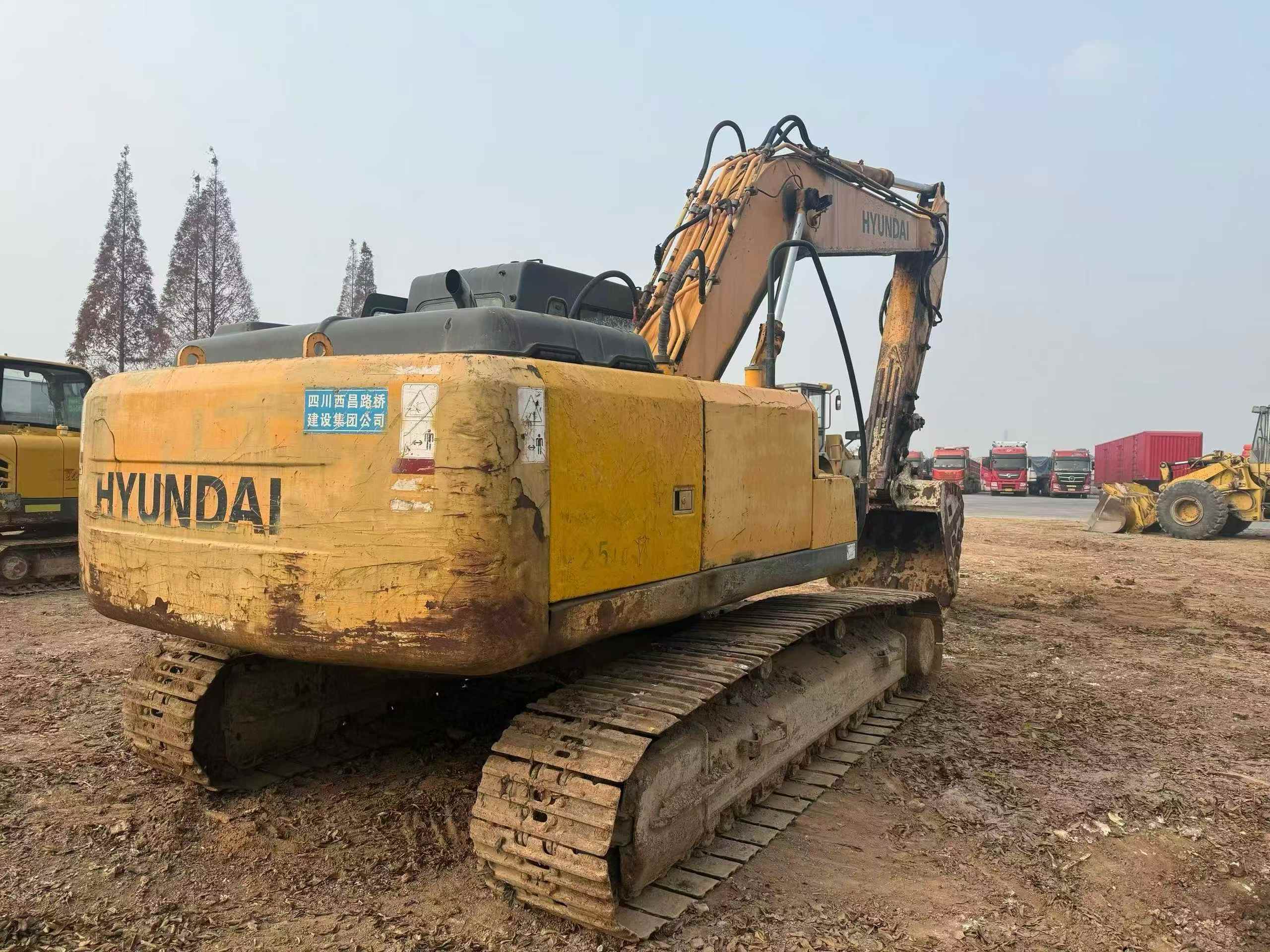 Buy Hyundai R225-7 Used Excavator / 1