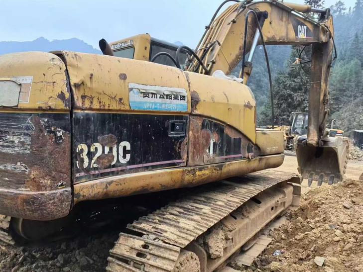 Buy Caterpillar 320C Used Excavator / 1