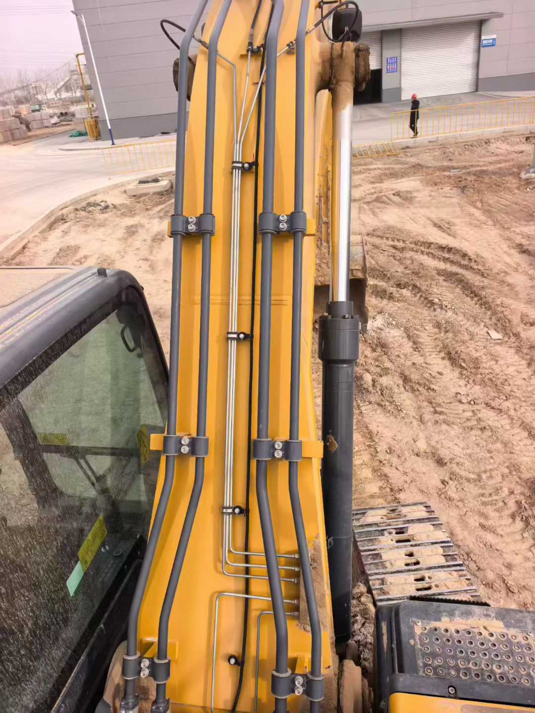 Buy XCMG LW200 Used Excavator / 2 Used XCMG LW200 Excavator 2022 Model / 2