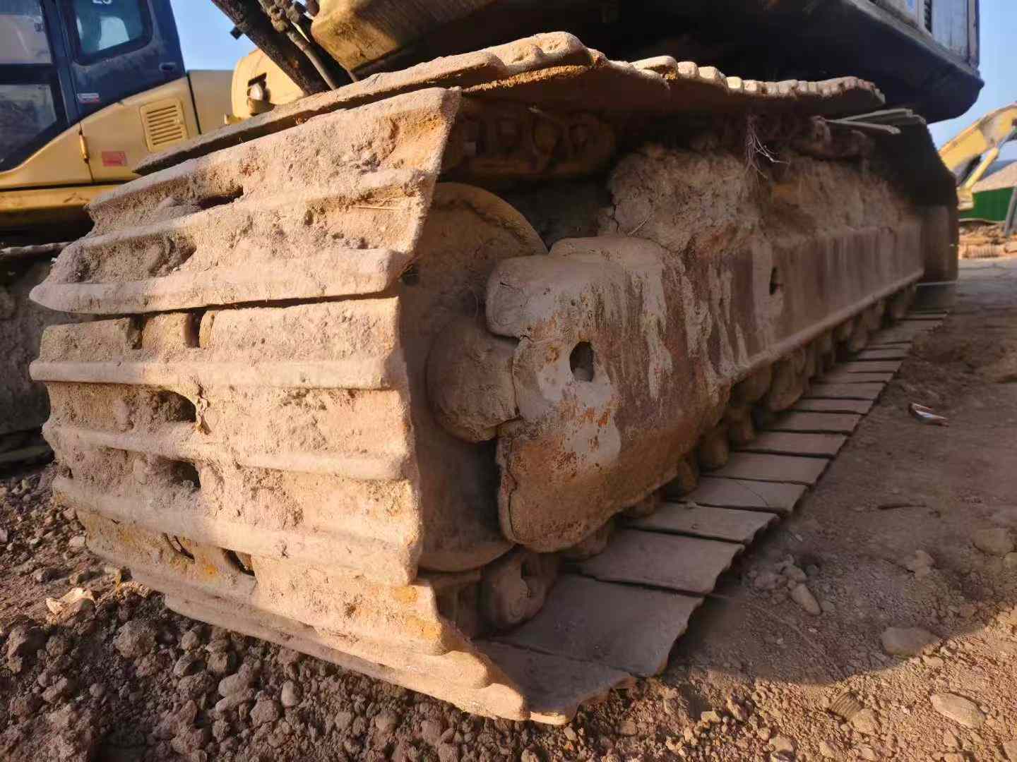 Buy Komatsu PC240LC-8 Used Excavator / 7 Used Komatsu PC240LC-8 Excavator 2010 Model / 7