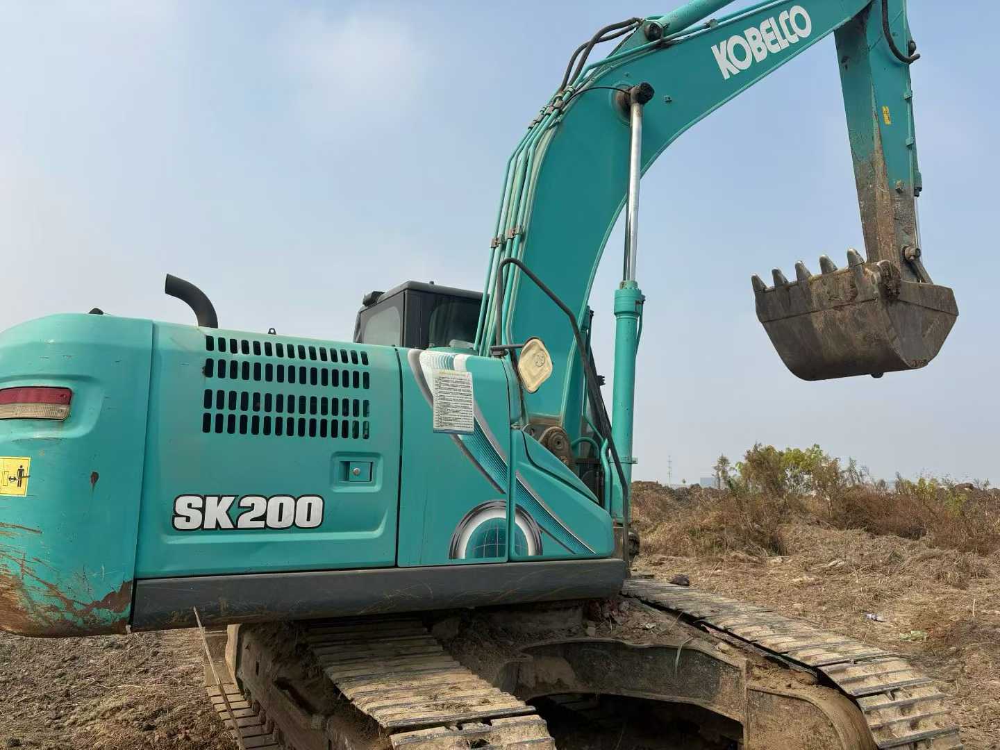 Buy Kobelco SK200 Used Excavator / 8 Used Kobelco SK200 Excavator 2017 Model / 8