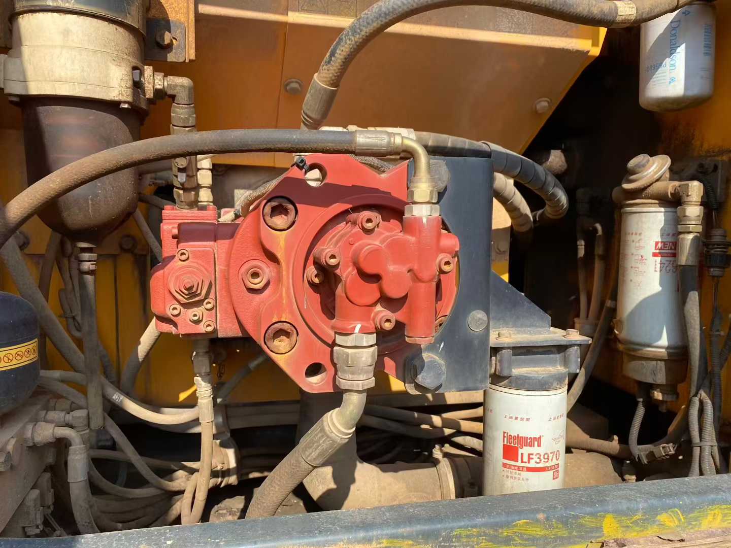 Used Hyundai R225LVS Excavator 2019 Model / 4