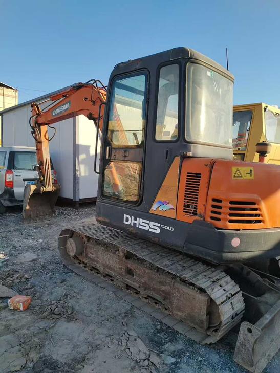 Buy Doosan DH55 Used Excavator / 1