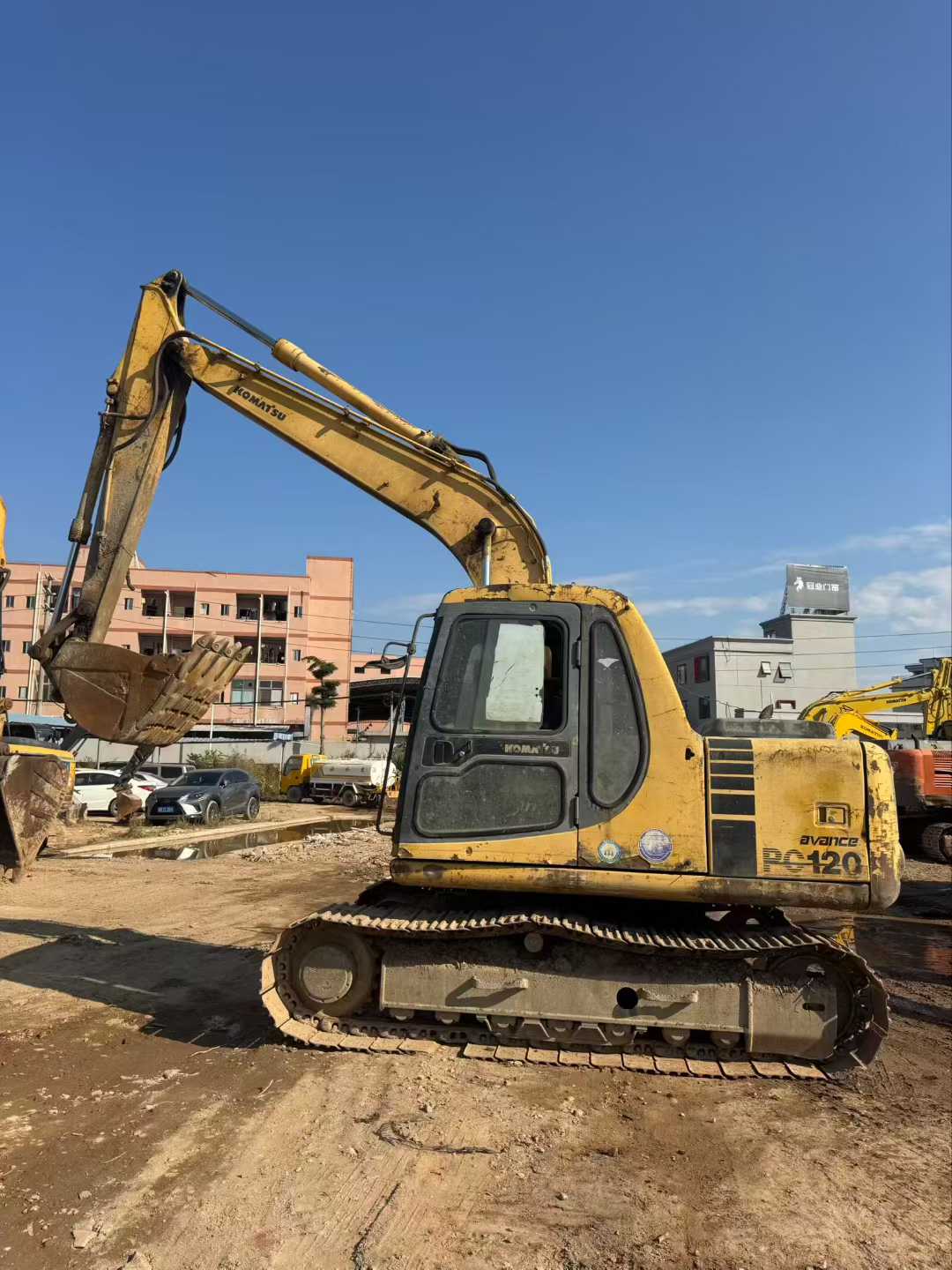 Buy Komatsu PC120-6E Used Excavator / 1