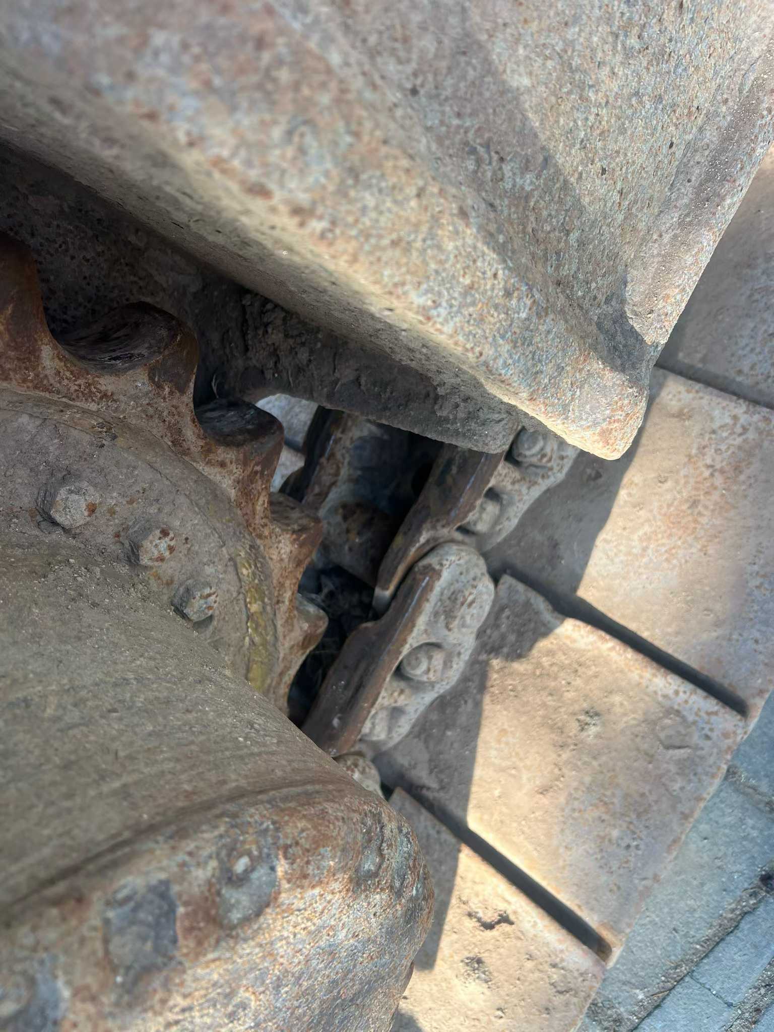 Buy XCMG XE215 Used Excavator / 3 Used XCMG XE215 Excavator 2012 Model / 3