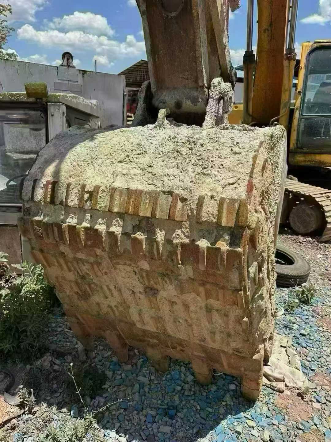 Used Hyundai R215-7 Excavator 2016 Model / 3