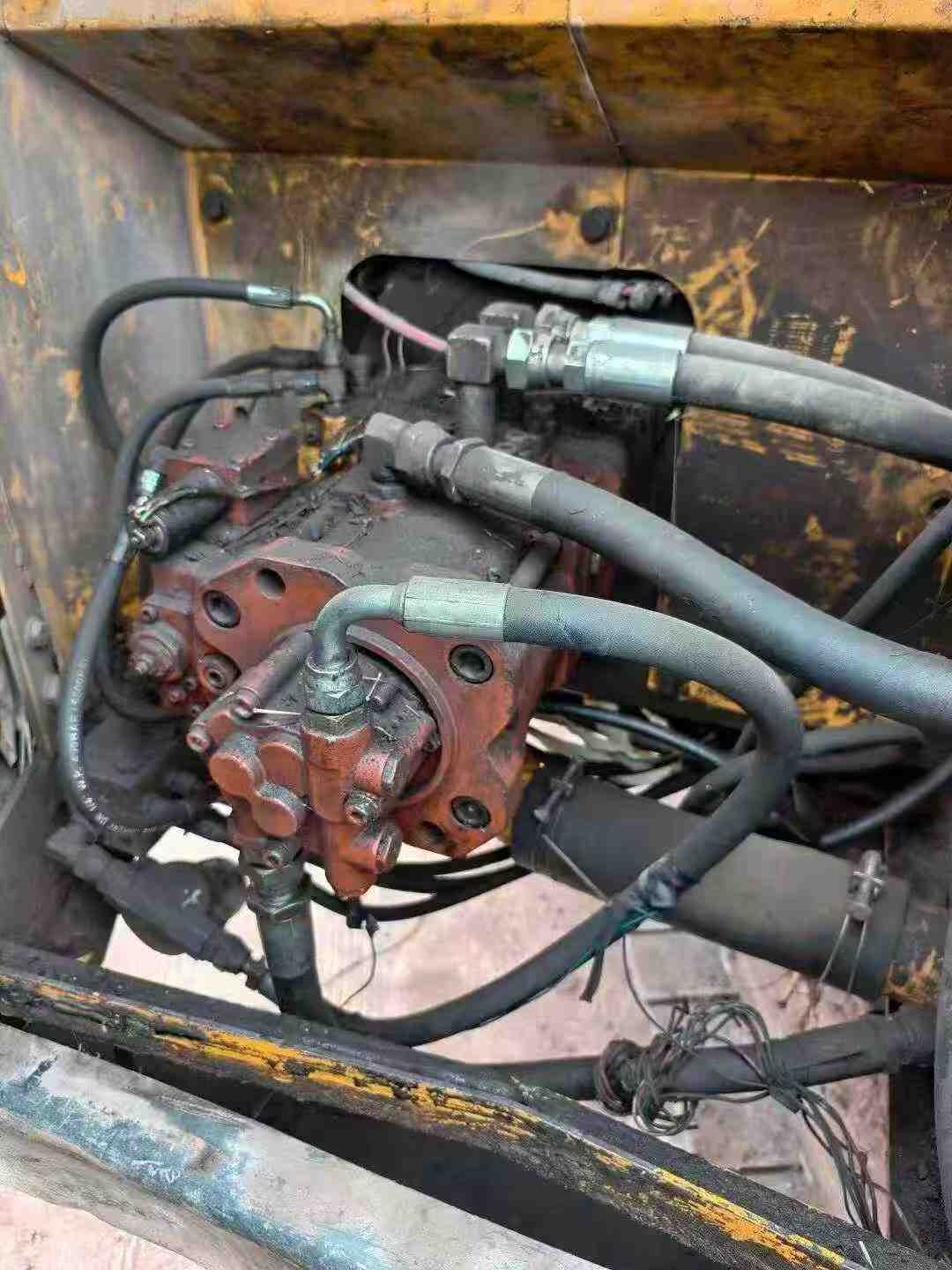 Buy Hyundai R150-7 Used Excavator / 2 Used Hyundai R150-7 Excavator 2016 Model / 2