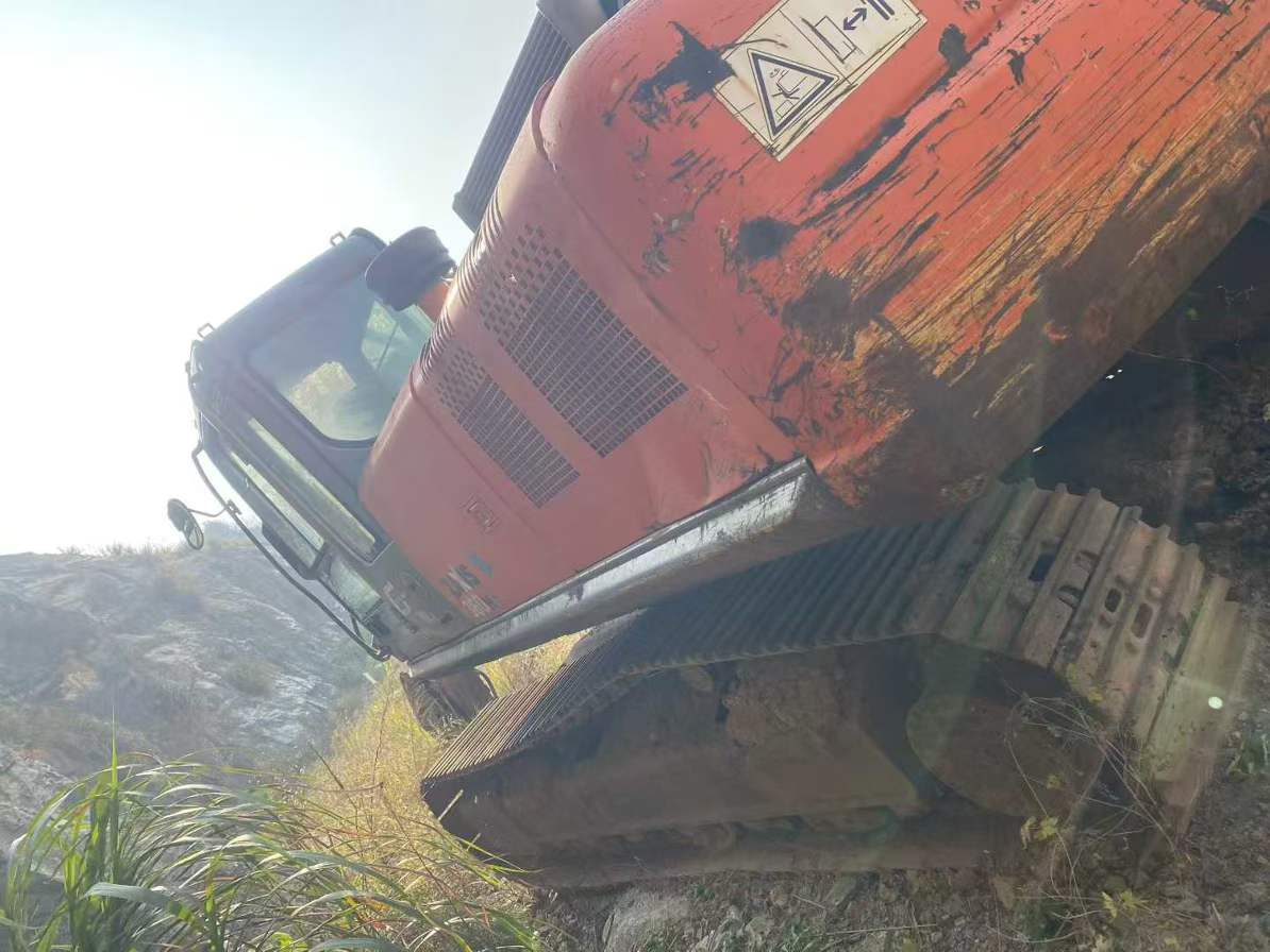 Buy Hitachi ZX60 Used Excavator / 3 Used Hitachi ZX60 Excavator 2016 Model / 3