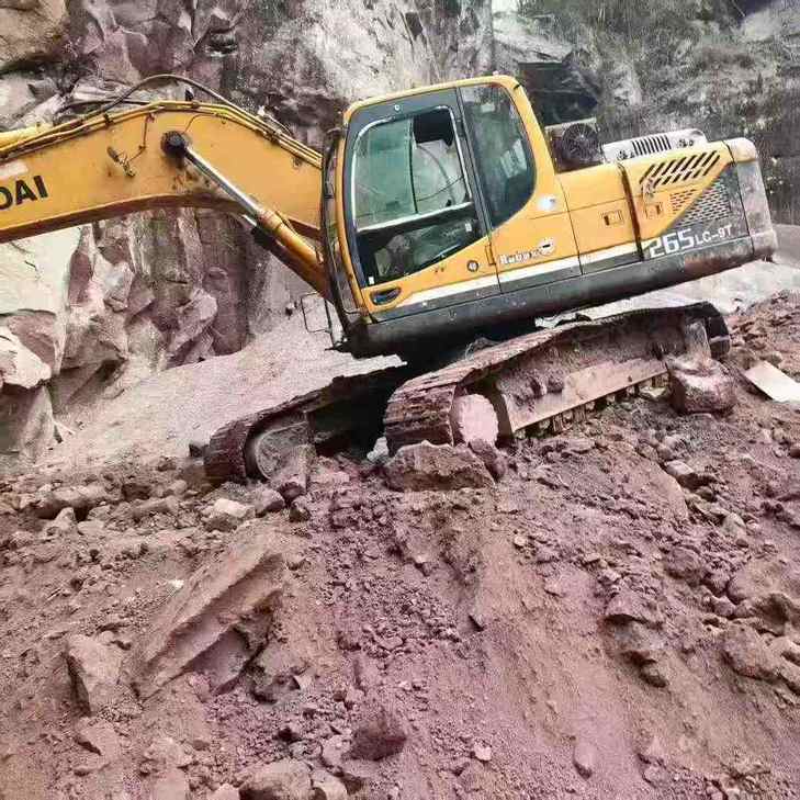 Buy Hyundai R225-7 Used Excavator / 1