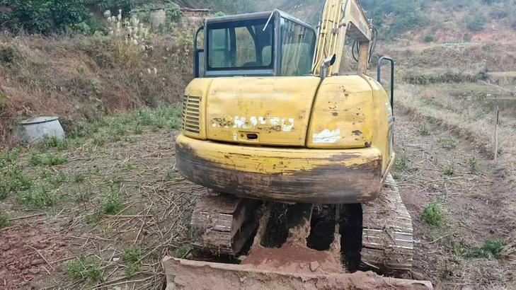 Buy Komatsu PC70 Used Excavator / 1