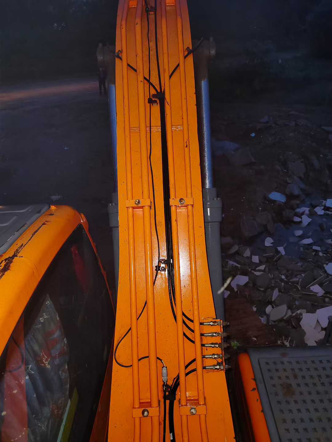 Buy Doosan DH220 Used Excavator / 4 Used Doosan DH220 Excavator 2017 Model / 4