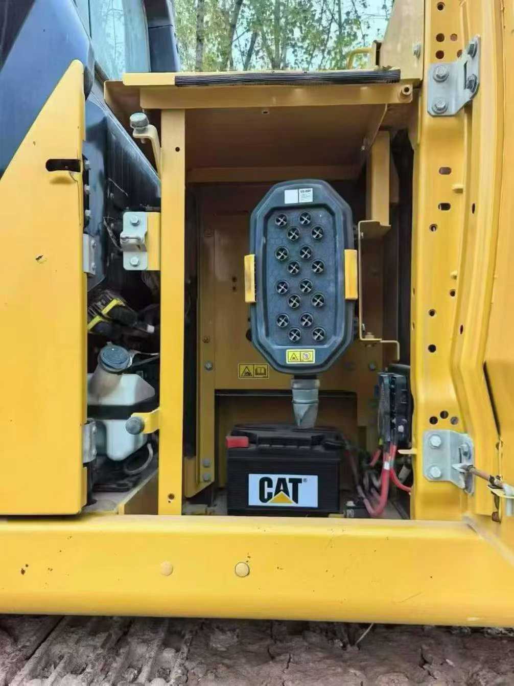 Buy Caterpillar 323 Used Excavator / 3 Used Caterpillar 323 Excavator 2022 Model / 3