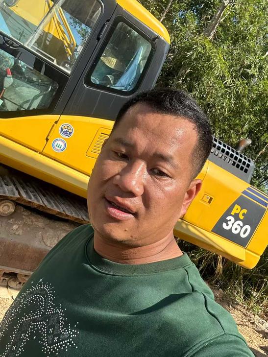 Buy Komatsu PC60 Used Excavator / 1