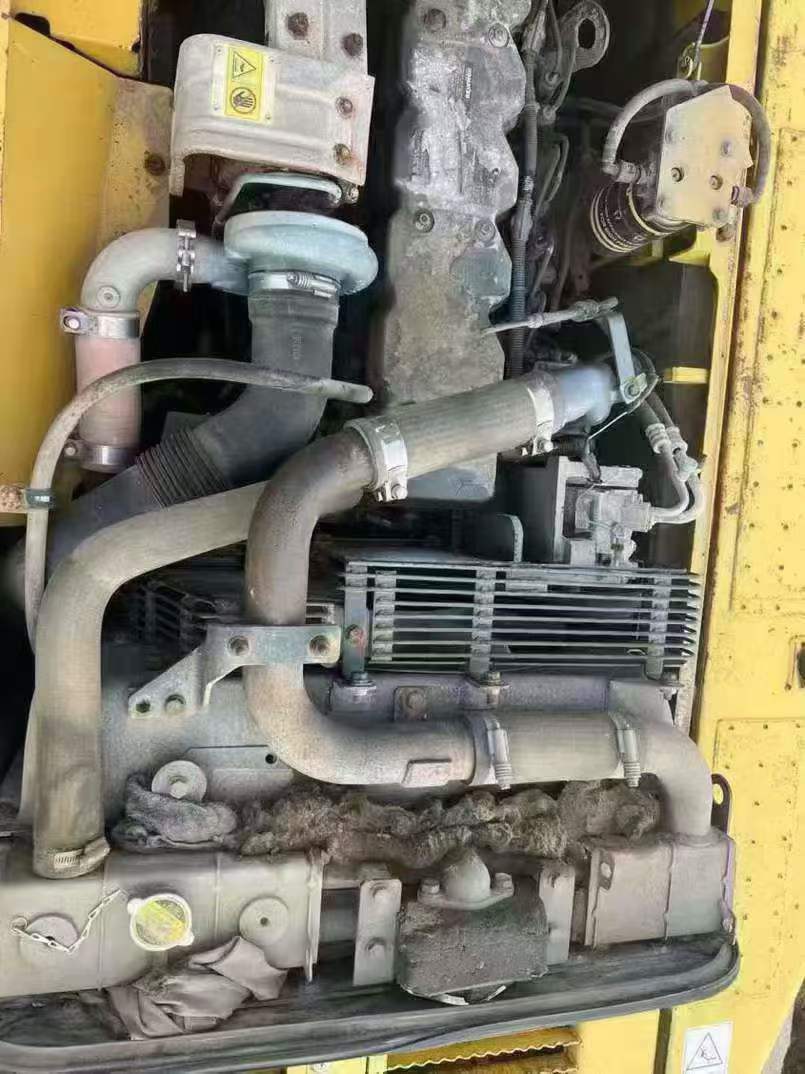 Buy Komatsu PC210LC-8 Used Excavator / 7 Used Komatsu PC210LC-8 Excavator 2011 Model / 7