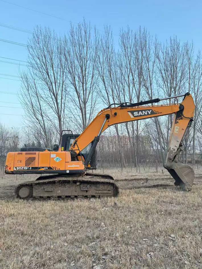 Used Sany SY215C-9 Excavator 2014 Model / 3