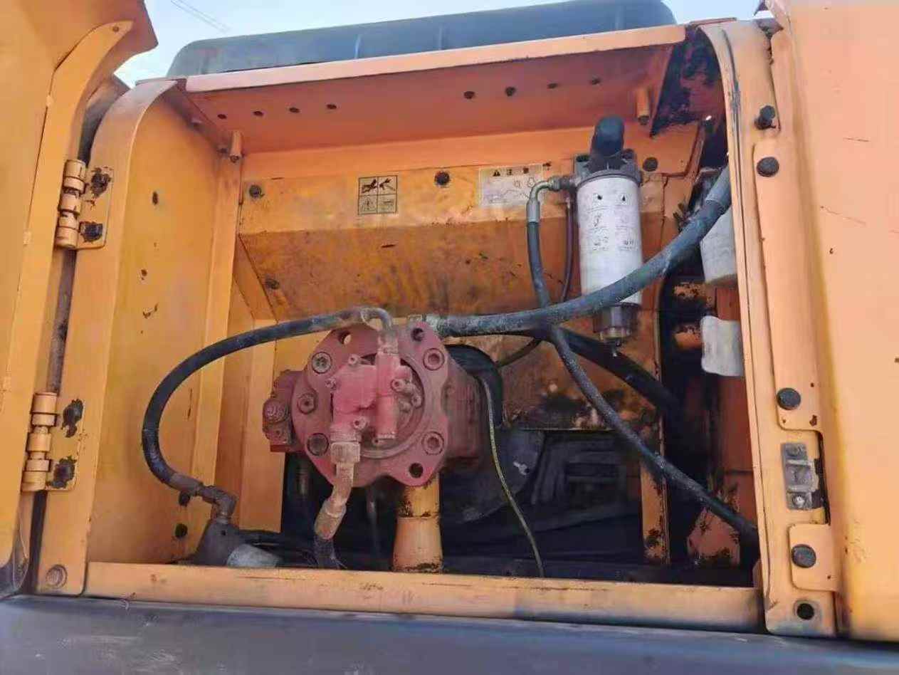 Buy Hyundai R215-7 Used Excavator / 7 Used Hyundai R215-7 Excavator 2011 Model / 7