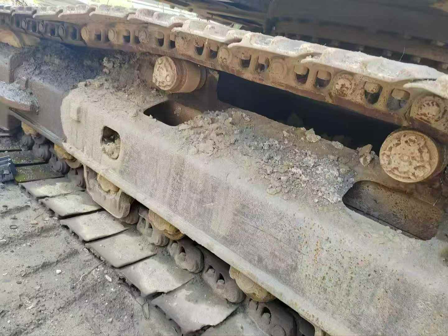 Used Hitachi ZX240-3 Excavator 2011 Model / 7