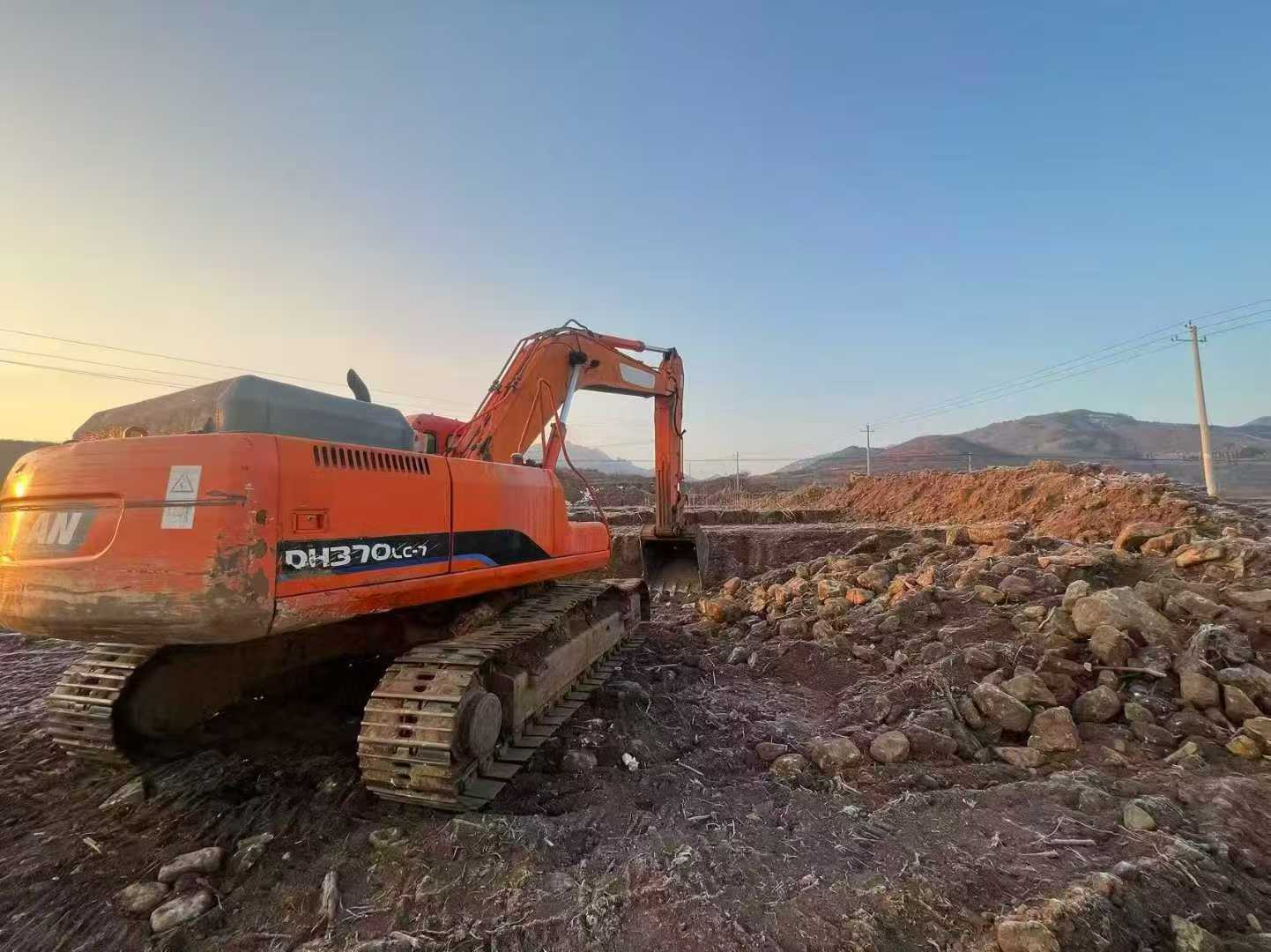 Used Doosan DL300 Excavator 2016 Model / 2