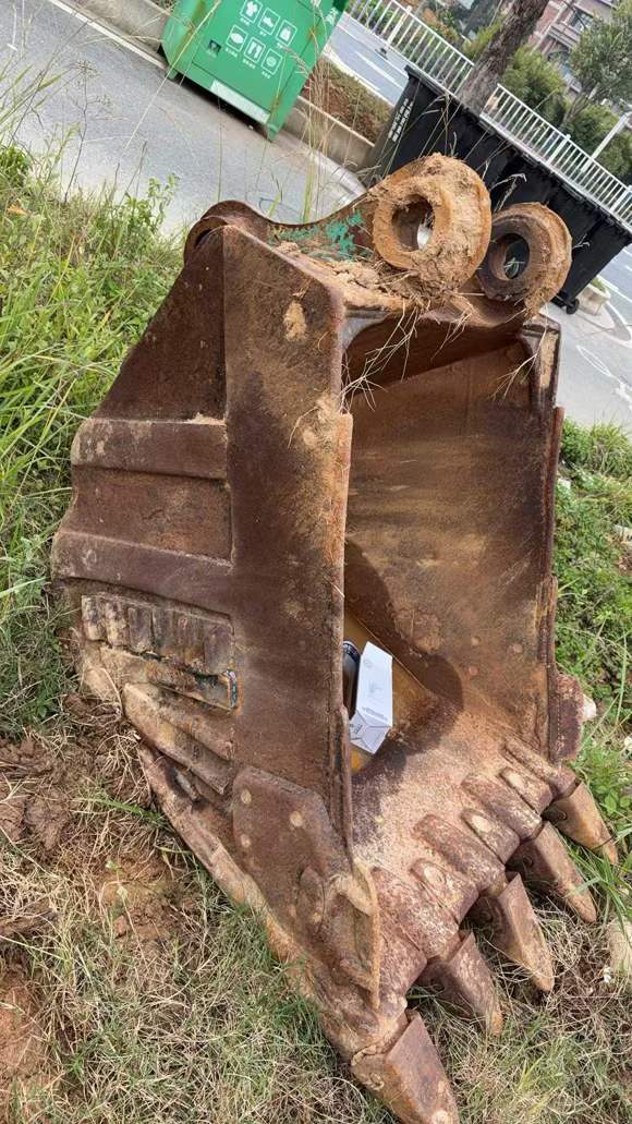 Buy Kobelco SK60 Used Excavator / 2 Used Kobelco SK60 Excavator 2016 Model / 2