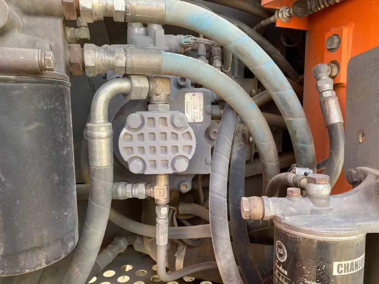 Used Hitachi ZX120 Excavator 2016 Model / 7