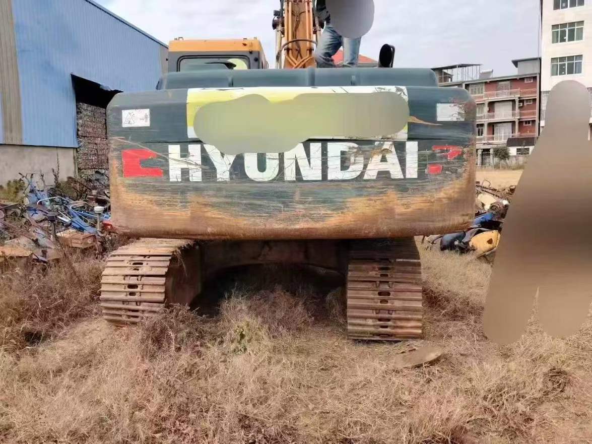 Used Hyundai R215VS Excavator 2018 Model / 2