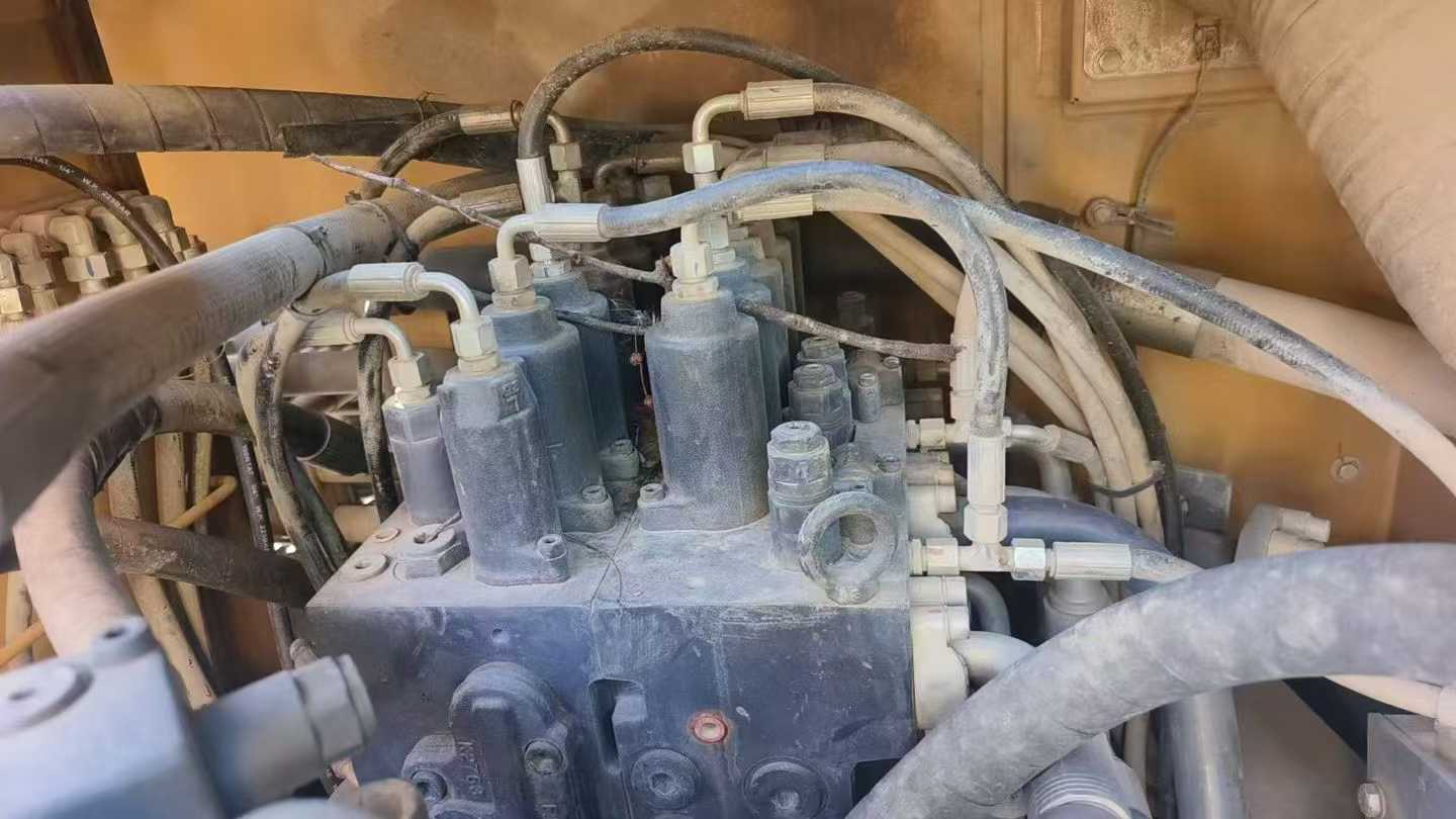 Used XCMG XE225GK Excavator 2021 Model / 3