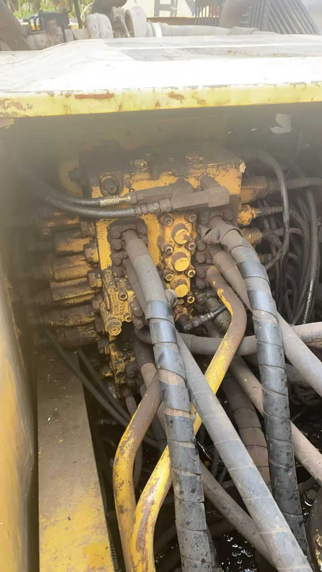 Used Komatsu PW200-7 Excavator 2016 Model / 4