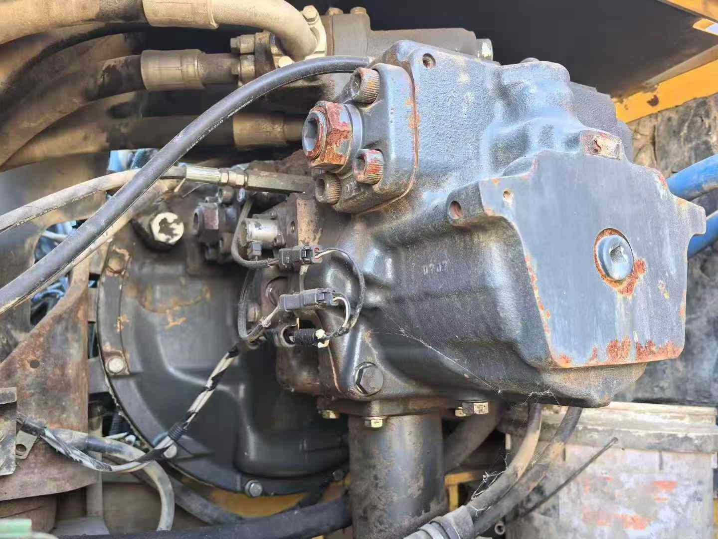 Used Komatsu PC60 Excavator 2010 Model / 2