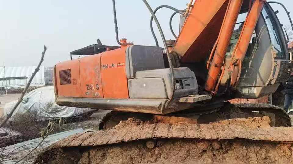 Used Hitachi ZW250 Excavator 2011 Model / 3