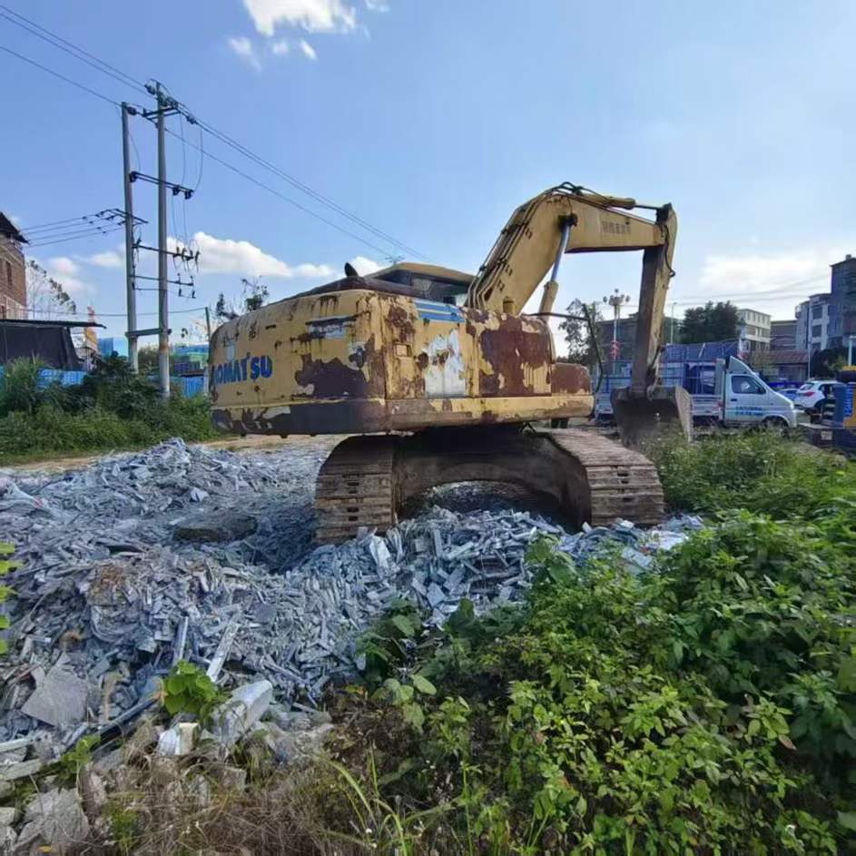 Used Komatsu PW200-7 Excavator 2016 Model