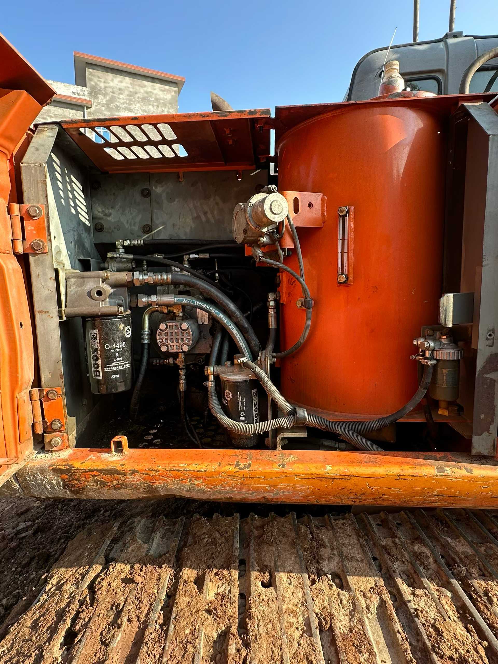 Used Hitachi ZX120 Excavator 2013 Model / 7