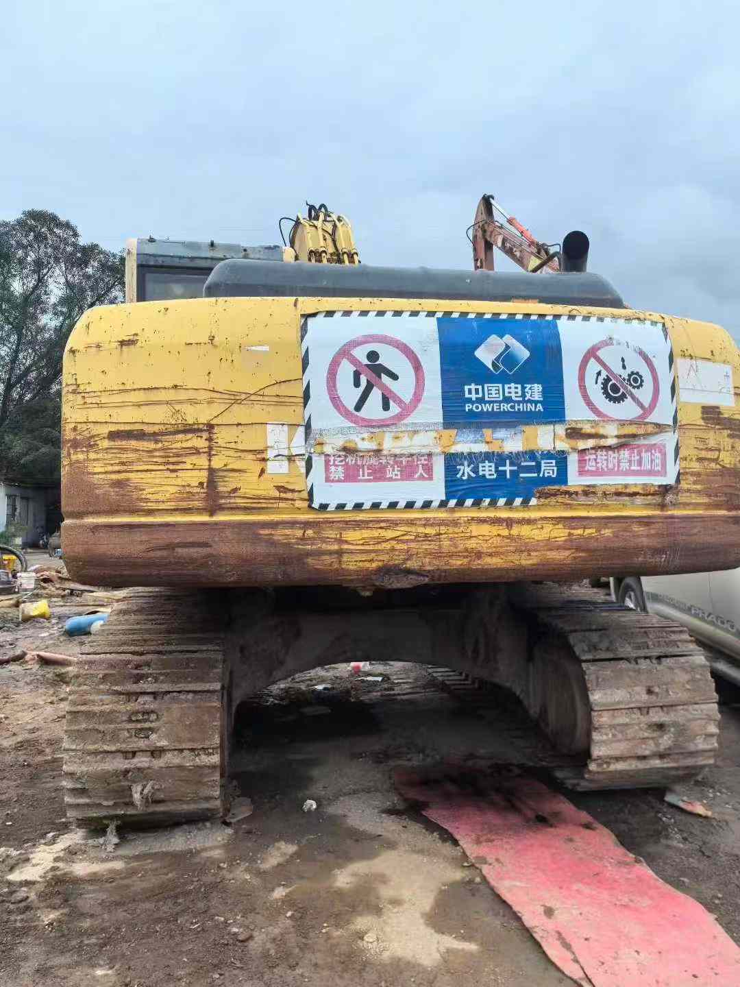 Used Komatsu PC200-8 Excavator 2011 Model / 6