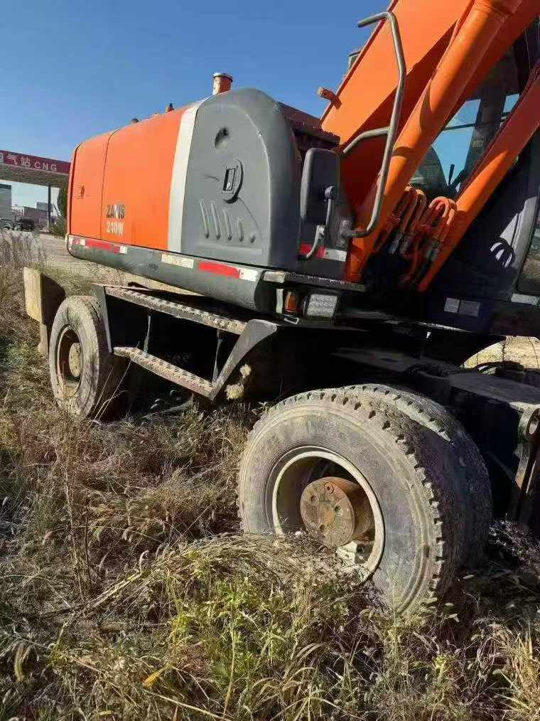 Used Hitachi EX210 Excavator 2016 Model / 2