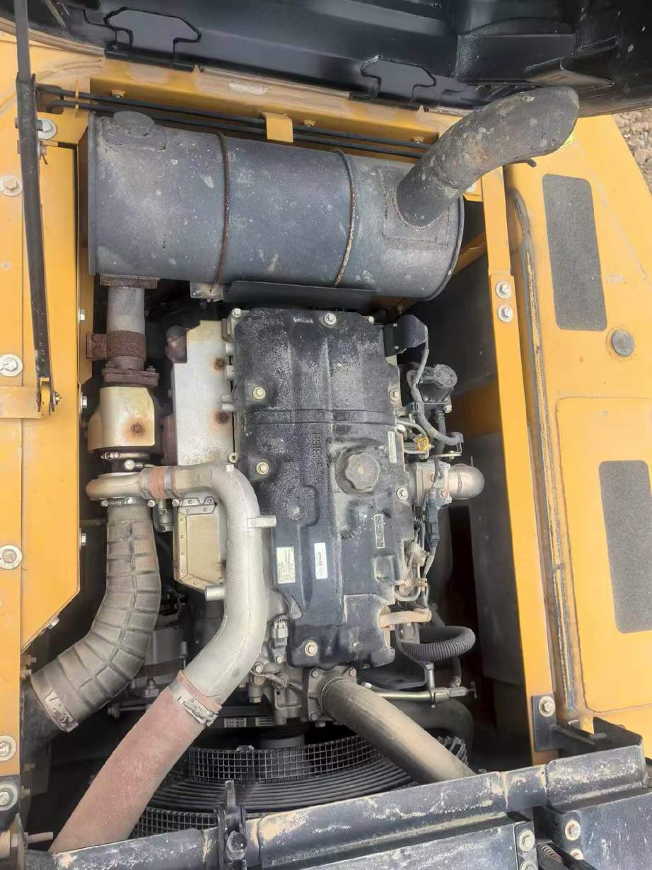 Used Sany SY200C Excavator 2021 Model / 8