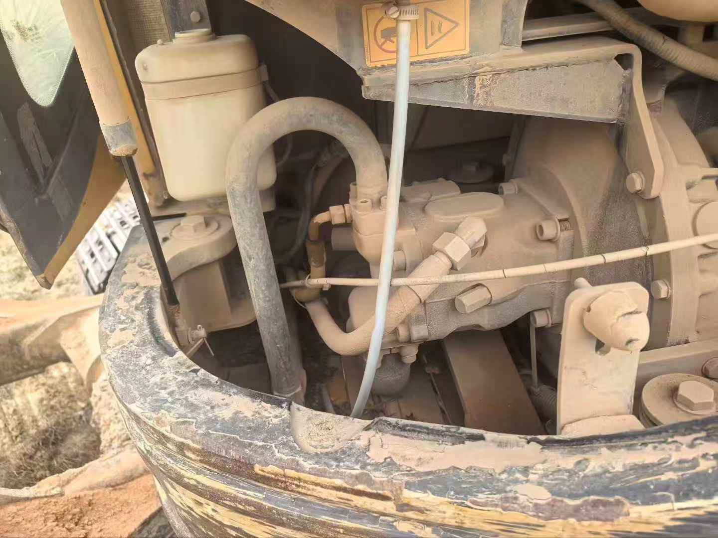 Used XCMG ZL60G Excavator 2019 Model / 8