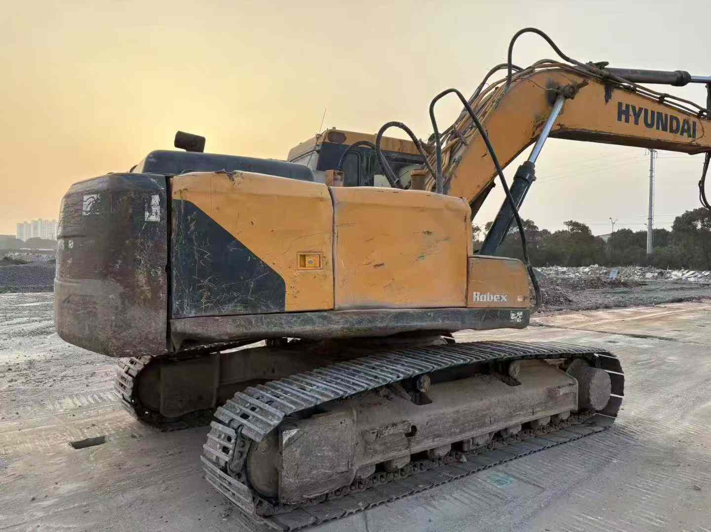 Buy Hyundai R215-7 Used Excavator / 9 Used Hyundai R215-7 Excavator 2018 Model / 9