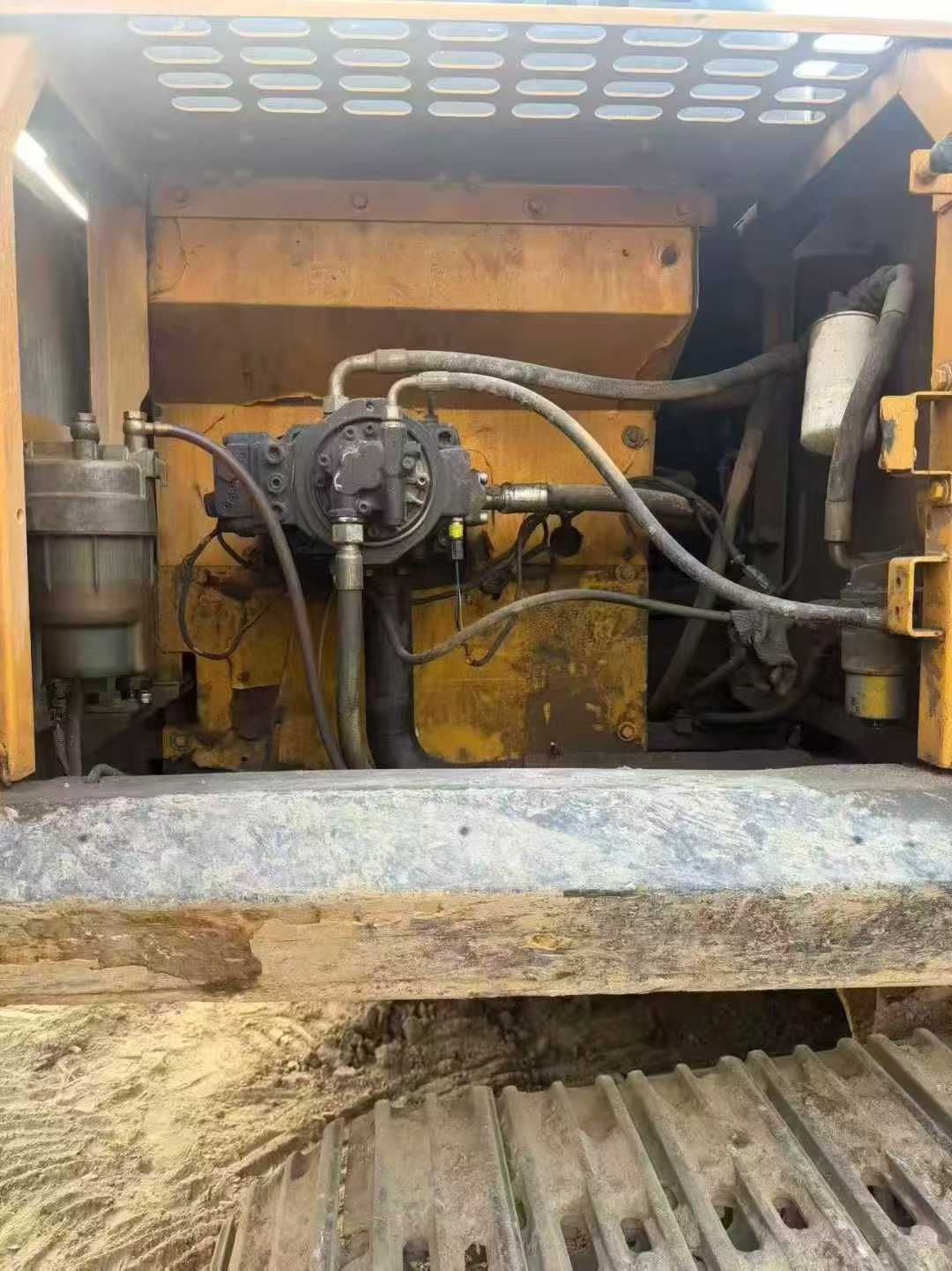 Used Sany SY245H Excavator 2016 Model / 2