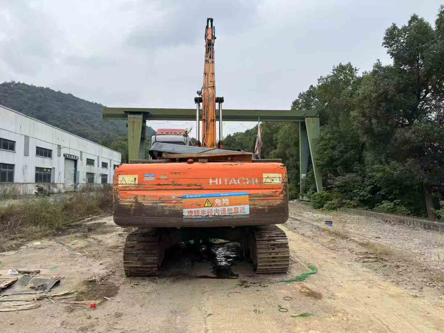 Used Hitachi ZX230-6 Excavator 2006 Model / 4