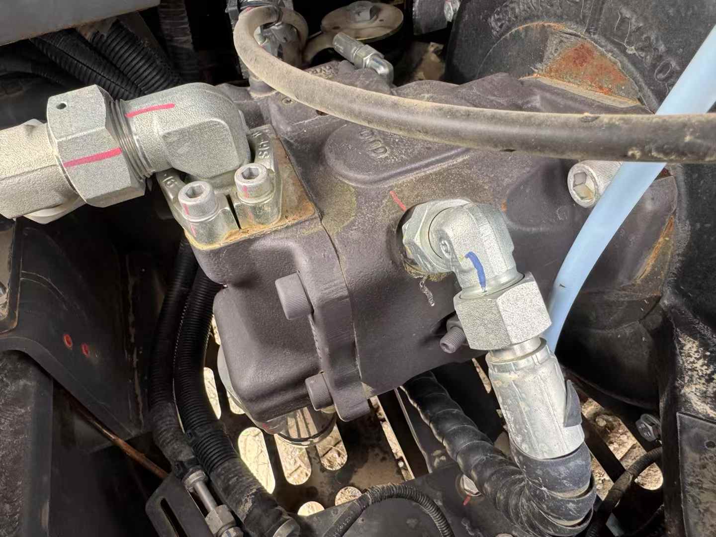 Used XCMG LWC160 Excavator 2023 Model / 6