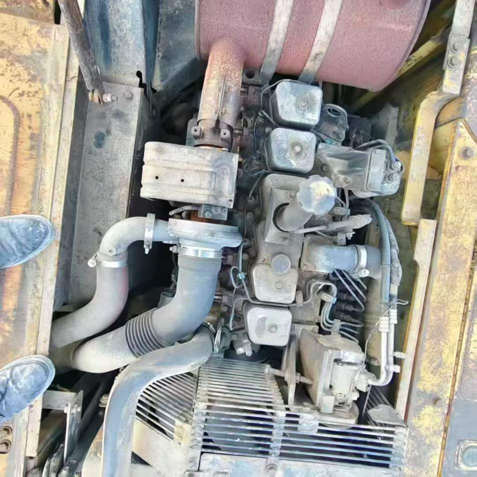 Used Komatsu PW200-7 Excavator 2016 Model / 7