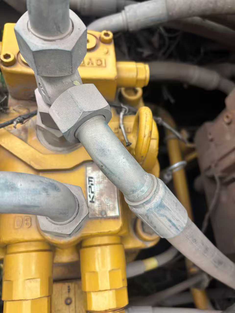 Used Sany SY200H Excavator 2021 Model / 4